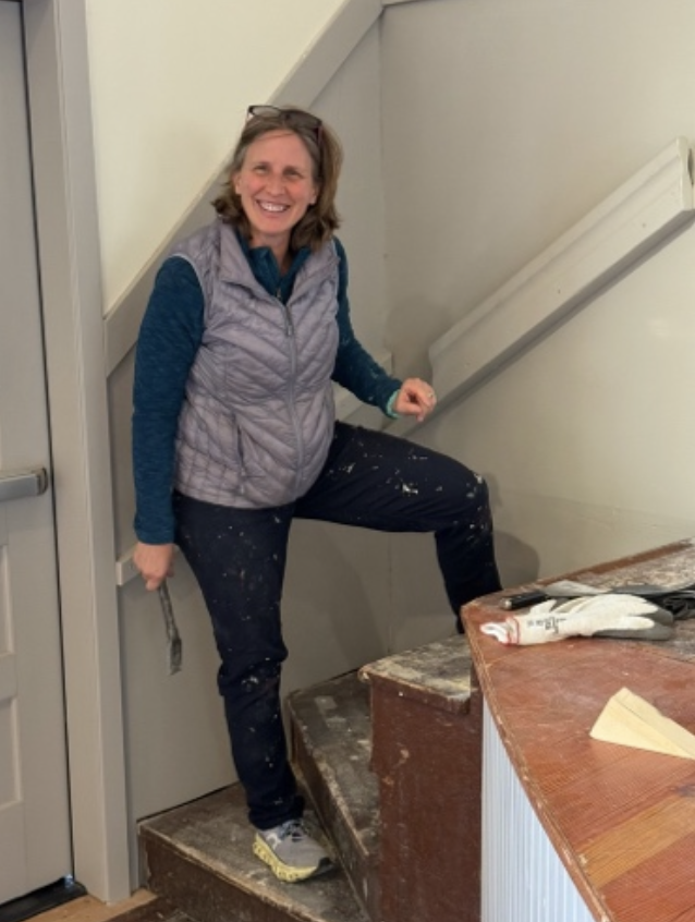 Stepahnie enjoying stair scraping